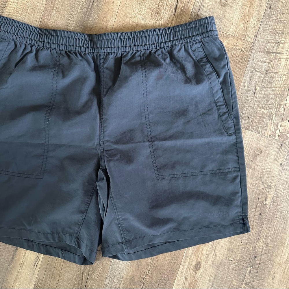 The North Face Men's Athletic Shorts - Dark Gray
